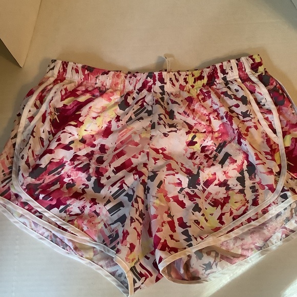 Calvin Klein Pants - Calvin Klein Shorts Athletic Pink White Size Large